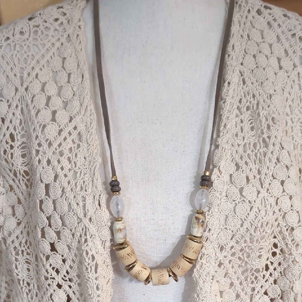 J. Jill Wood Etched Beads & Agate Necklace w/ Leather Tie NWT - Picture 2 of 4